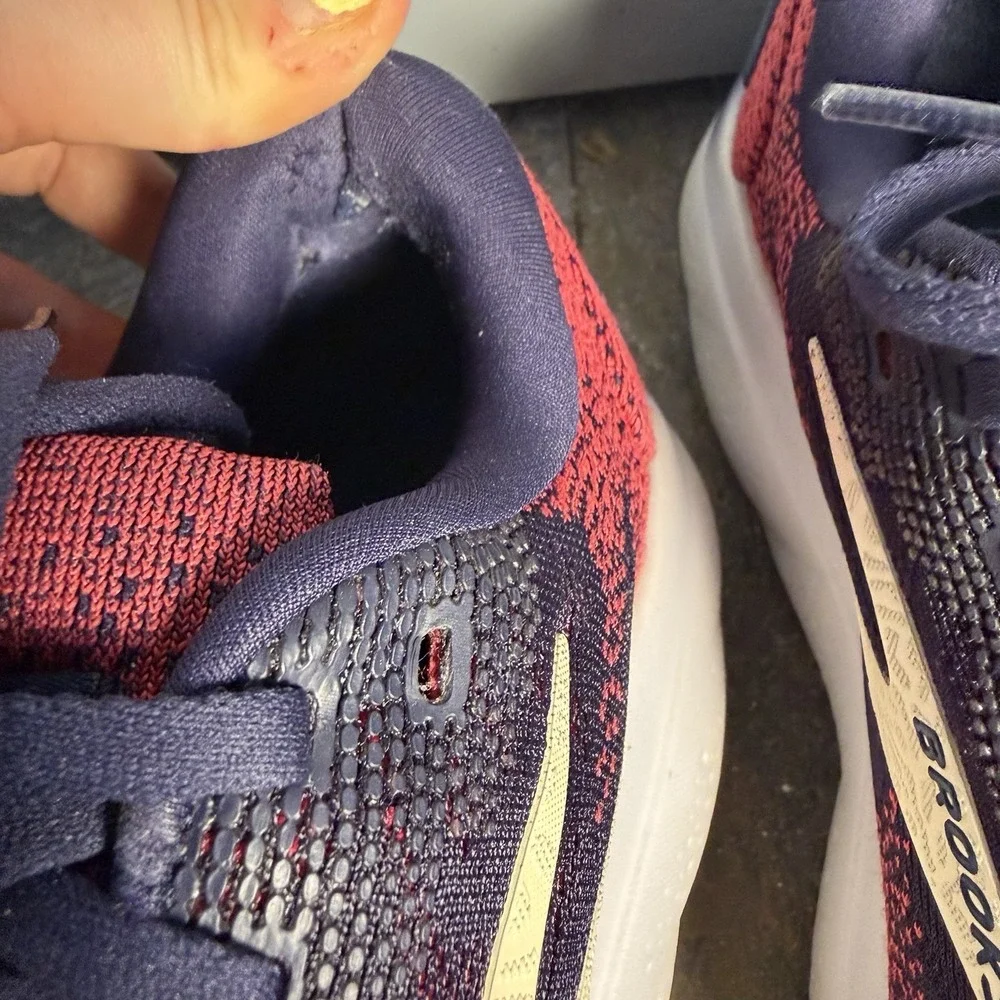 Brooks Ghost 16 Running Shoes Women 8.5 Blue Red Ombre Walking Sneakers Athletic
